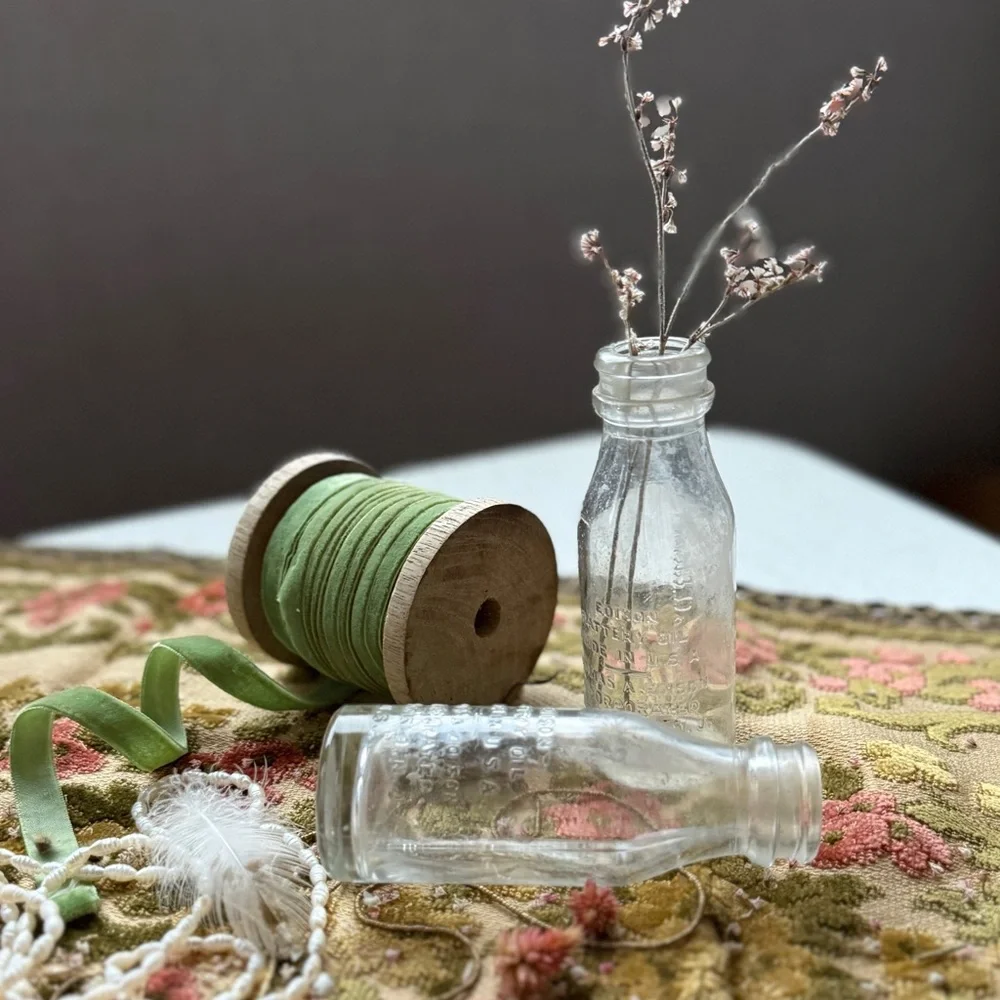 Antique Edison Battery Oil Apothecary Glass Jar